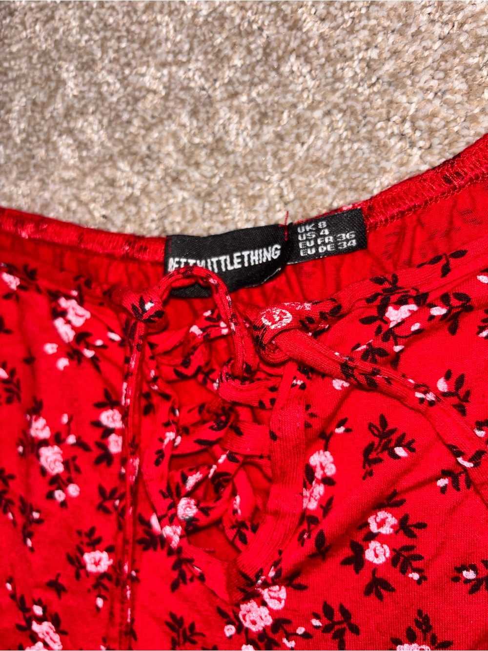 PrettyLittleThing Red Floral Off-Shoulder Midi Dress with Puff Sleeves - Picture 4 of 4
